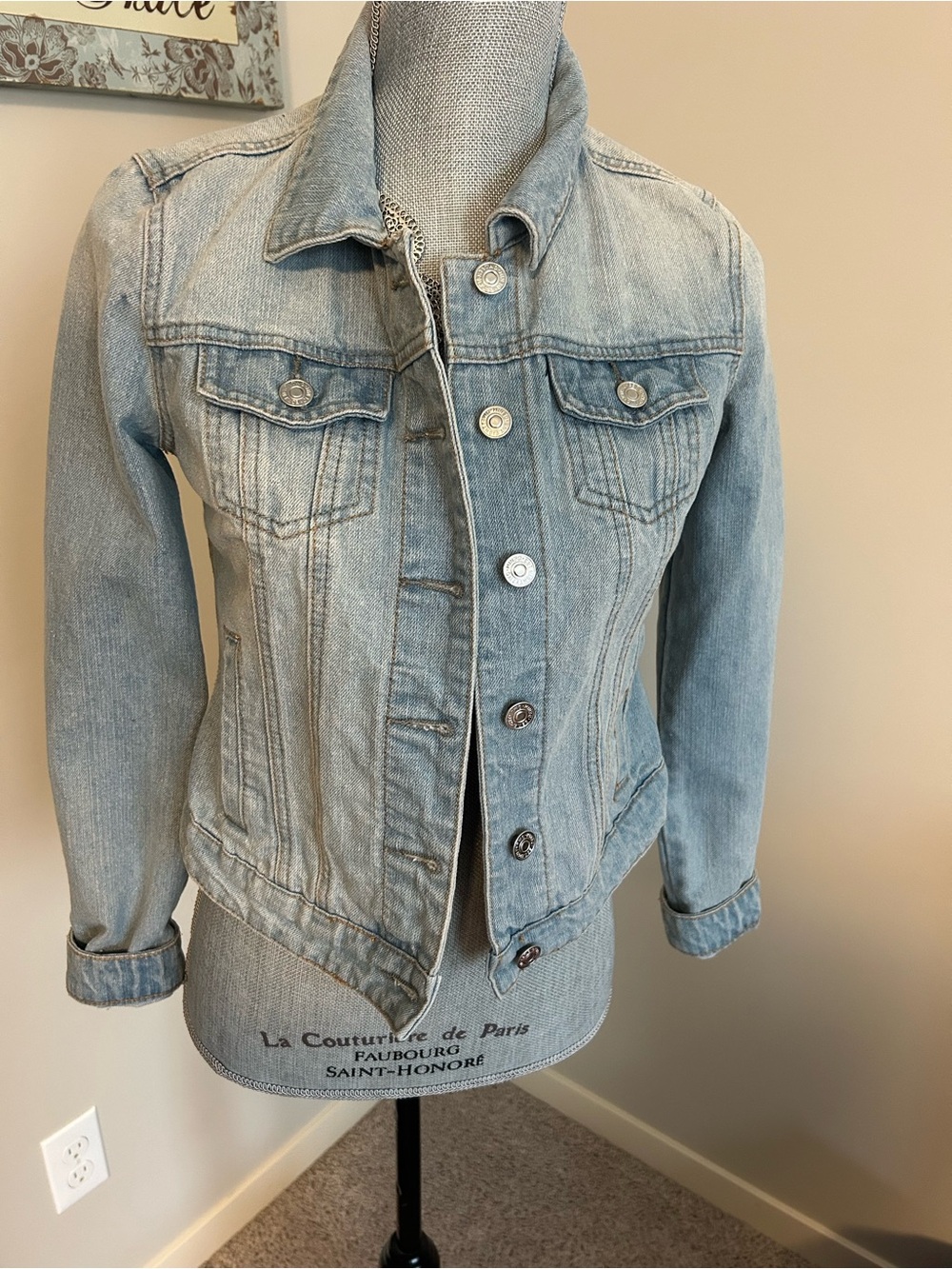 Women's Light Wash Denim Jean Jacket